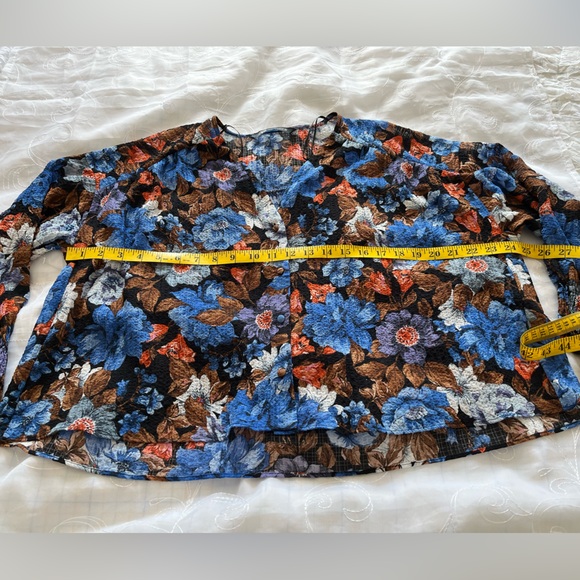 Zara Women’s Medium Multi-Color Medium Bishop Sleeve Top - Picture 4 of 13